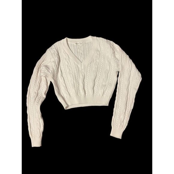 SHEIN Other - Shein girls whote crop Sweater v neck 11 12